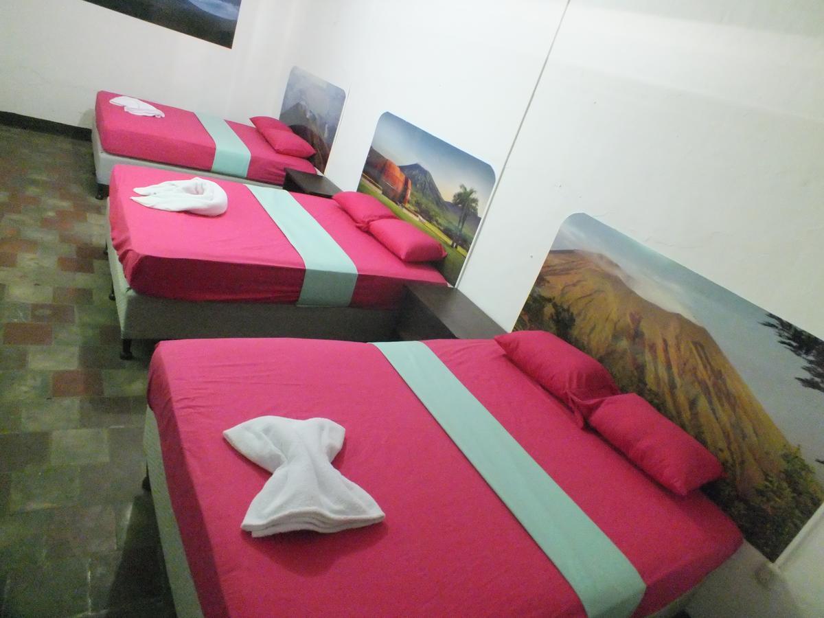 Volcano Hostel León Esterno foto