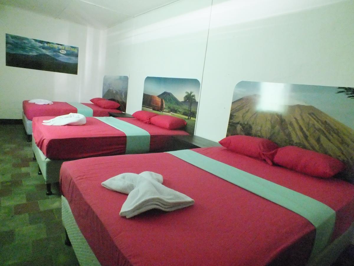 Volcano Hostel León Esterno foto