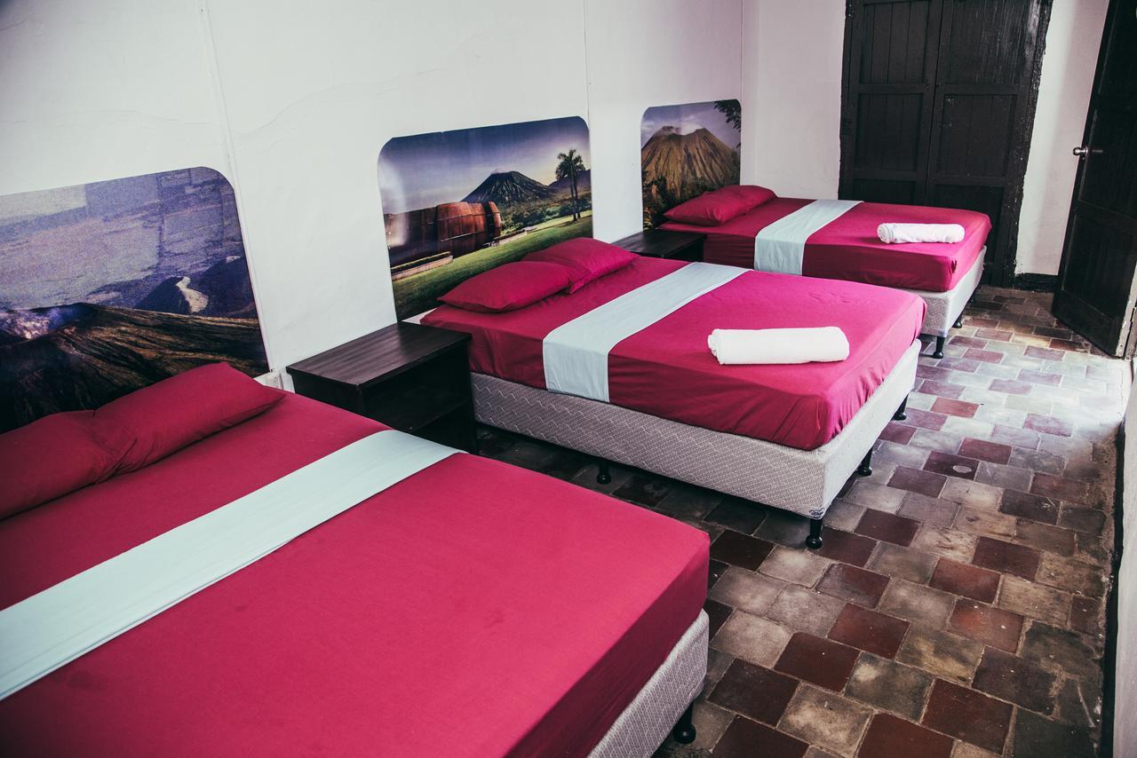 Volcano Hostel León Esterno foto