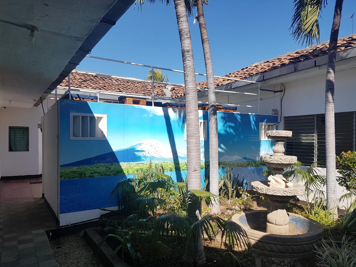 Volcano Hostel León Esterno foto